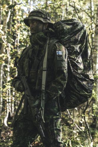 Särmä TST Backpack Rain Cover. Large rain cover on Savotta Jääkäri XL rucksack