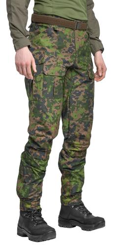 Särmä TST L4 Combat Pants. Model height 177 cm, chest circumference 102 cm, waist circumference 80 cm. Wearing size Small Regular.