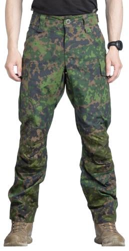 Särmä TST L4 Field Pants. Model height 181 cm, chest circumference 96 cm, waist circumference 88 cm. Wearing size Medium Regular.