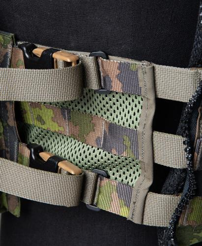 Velocity Systems SwiftClip Kit. SwiftClip male buckle attaches to the cummerbund PALS webbing.